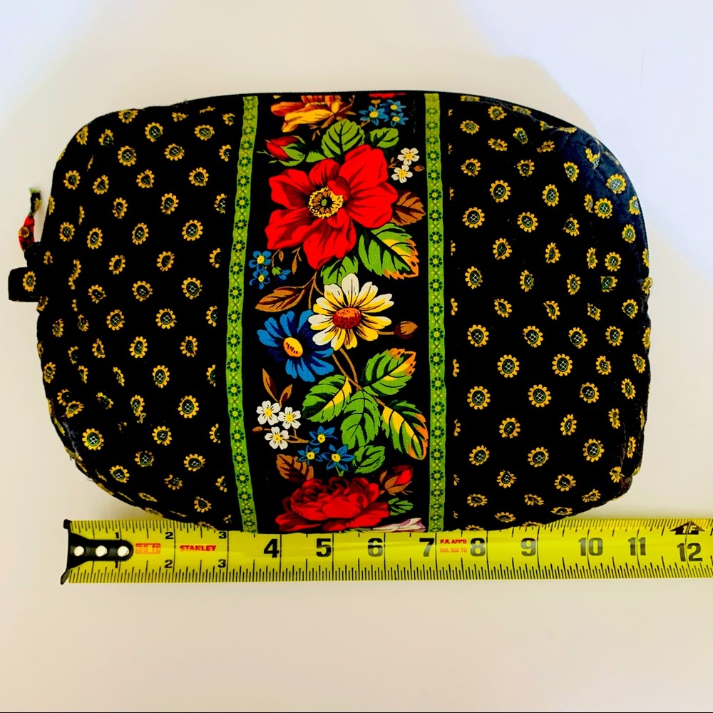Vera Bradley Classic makeup bag